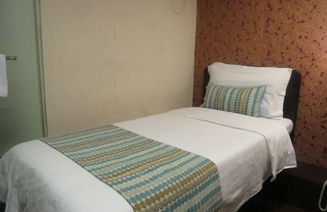 California Hotel-1